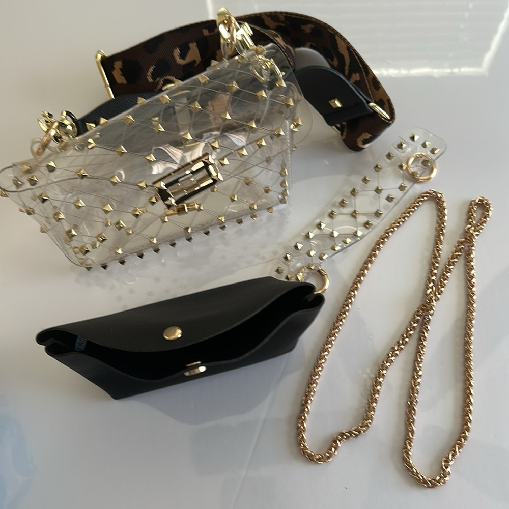Clear purse.